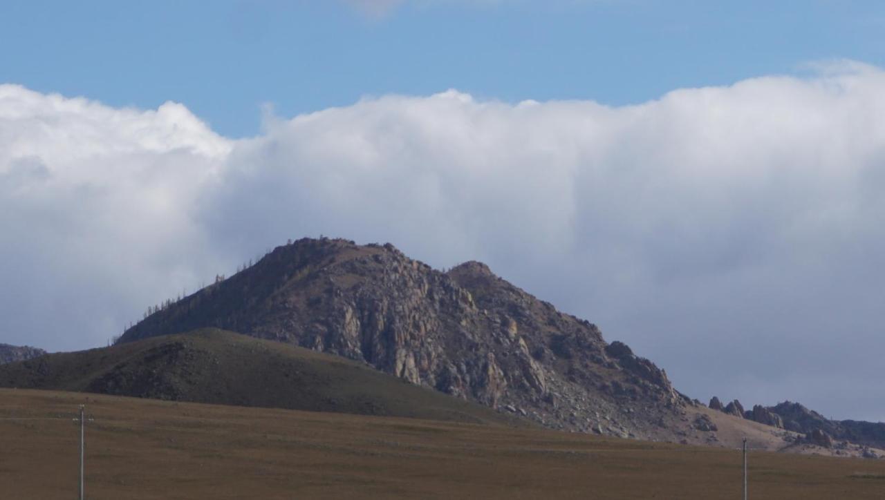 My Mongolia Eco Ger Camp Hotel Nalayh ภายนอก รูปภาพ